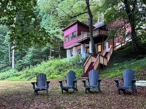 Lakefront/Dock, Cove, Boats, HotTub, Woods & Beach - Image 2