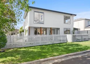 4 BRM House, Walk to Beach & Town/Pub, Free WiFi & Foxtel, Family Friendly - Image 4