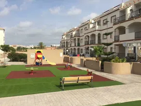 Lovely bungalow with two big terrasses - Image 4