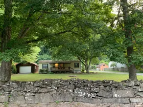 “Reeled In” - 3 bdr 2 ba home - New River, Hinton - Image 4
