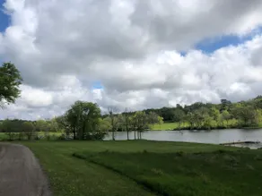 Quiet Country House on fishing lake,close to Omaha - Image 2