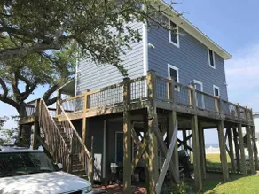 Sound front TreeHouse@ 214 Shore Dr Salter Path NC - Image 4