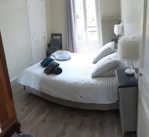 Towels, sheets and cleaning included - Image 2