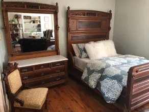 Vineyard Mansion - Carriage House - Image 4