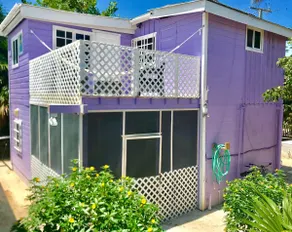 Hummingbird Annex, tiny house by pool - Image 5