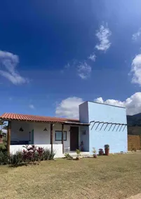 Casinha Azul Between the village and the granite waterfall - Image 2