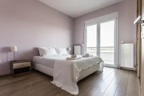 Μodern apartment with big garden - Image 2