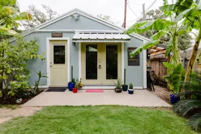 Gardenside Guesthouse in Historic Hyde Park - Image 2
