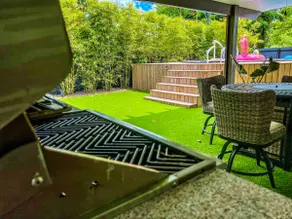 Private Oasis: Pool, Hot Tub & Patio - Image 5
