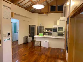 This is a private lodging in a luxury villa area, 10 minutes by car from the airport. - Image 4