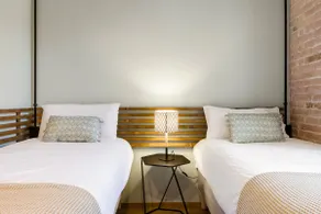 Penthouse with Terrace near Paseo de Gracia - Image 5