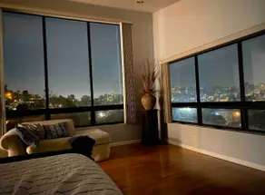 Hillside Striking View Apt - Image 3