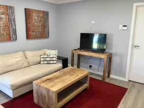 Comfy 2 bedroom place with Patio - Image 5