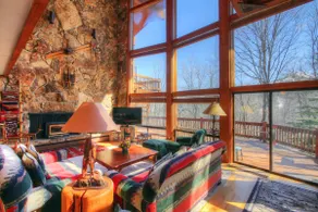 Spacious Sundance cabin - HOT TUB - sleeps 14 - Image 2