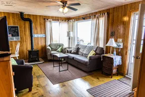 2 Bedroom Waterfront Cottage - Image 4