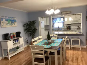 Beach Retreat is a 3 bedrooms2 baths beach house. - Image 3