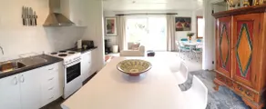 Sisters Beach House - Image 5