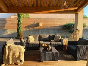 Le Petit Bali Spacieuse Villa pour 8 avec Piscine - Image 4