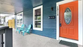 Stylish 4 Br2Ba Renovated Home Near Downtown - Image 2
