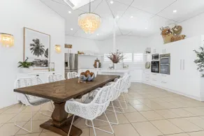 Luxe coastal village home, Peregian Beach - Image 3