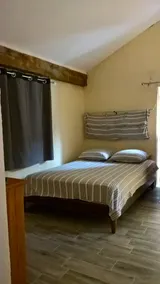 Sheepfold-style house - Image 4