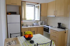 Apartment 50 meters from Marathon beach - Image 4