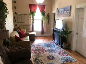 The Sunny Spot Near Downtown and Rino - Image 3