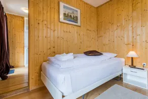 Twin Room with lake view - Image 3