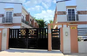 M4- Apartment unit with balcony and parking - Image 2