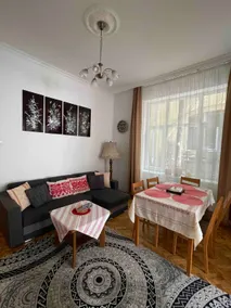 Family Home - Image 5