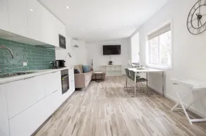 Hickey Vale Farm Lodge Pet Friendly - Image 2