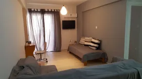 Modern apartment by the sea - Image 2