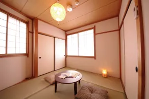 Nakayama's apartment, 2 futons, apartment 1 - Image 3