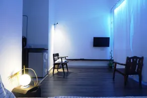 Elegant Apt at Toul Sleng Museum/balcony-FREE GYM - Image 4
