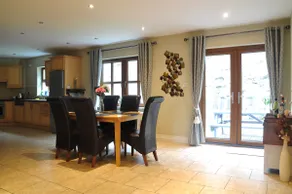 Luxury Dingle Home close to town center, 4 bedrooms - Image 5