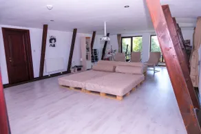Hillside Mansion - Image 5