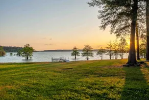 Cool Breeze Waterfront Getaway IS Heaven in Nature - Image 3