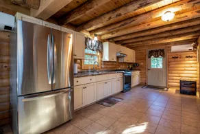 Beautiful Log Cabin on Highland Lake - Image 3
