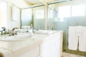 Huge 2 br 2 ba Guest House sleeps 6 - Image 4