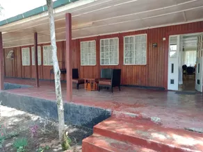 Betty-Debs Farm House Near Hells Gate N. Park - Image 2
