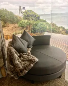 Absolute Beachfront Luxury Beach House - Image 2