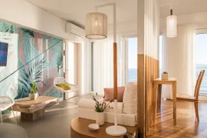 Iris Seafront Suite - Image 3