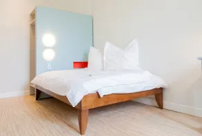Charming apartment overlooking the garden - Image 3