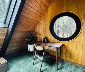 Vibey Designer A-Frame w/View of LilyRock & HotTub - Image 5