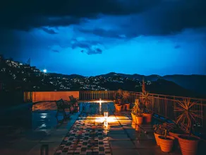 HOP stays - Shimla | Luxury 2 BHK - Image 5