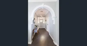Compton Manor Horsham - Image 2