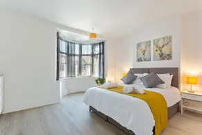 Jasmine Villa A - Ideal for QMC & Uni - Free parking - Image 5