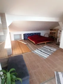 Attic studio studio apartment - Image 2