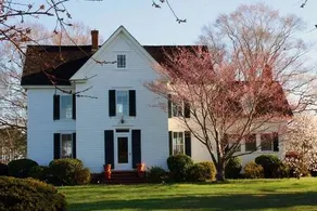 Historic Waterfront Farmhouse and Cottage - Image 2