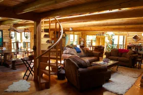 Papa Bear's Lodge, grand log cabin! Pet Friendly! - Image 2